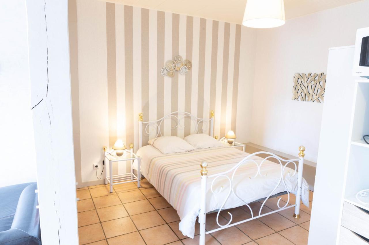 Domaine de karoli Hotel Barneville-sur-Seine Buitenkant foto